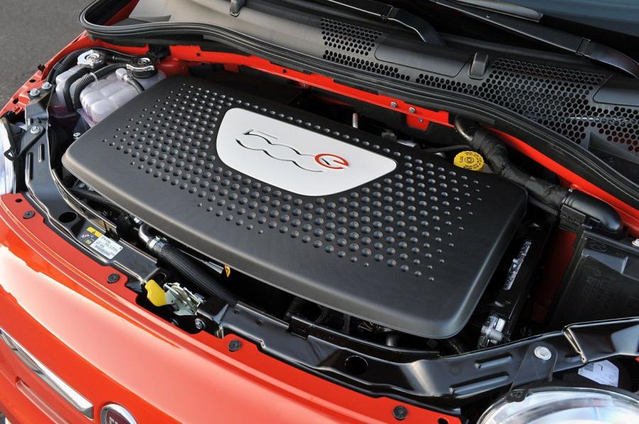  Fiat 500e 2013 года  (фото 34 из 141)